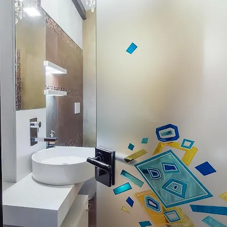 Guesthost - Costiglioli & Elegant Duplex Appartement