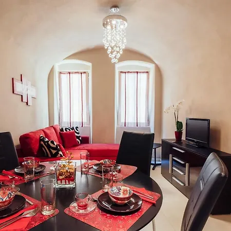 Appartement Guesthost - Costiglioli & Elegant Duplex