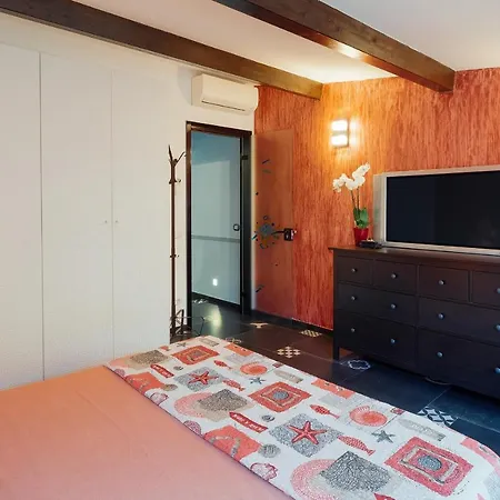 Appartement Guesthost - Costiglioli & Elegant Duplex *