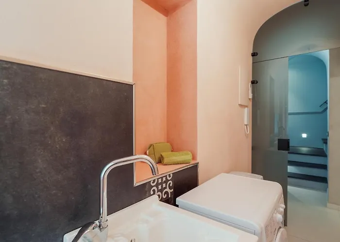 Guesthost - Costiglioli & Elegant Duplex 公寓 *